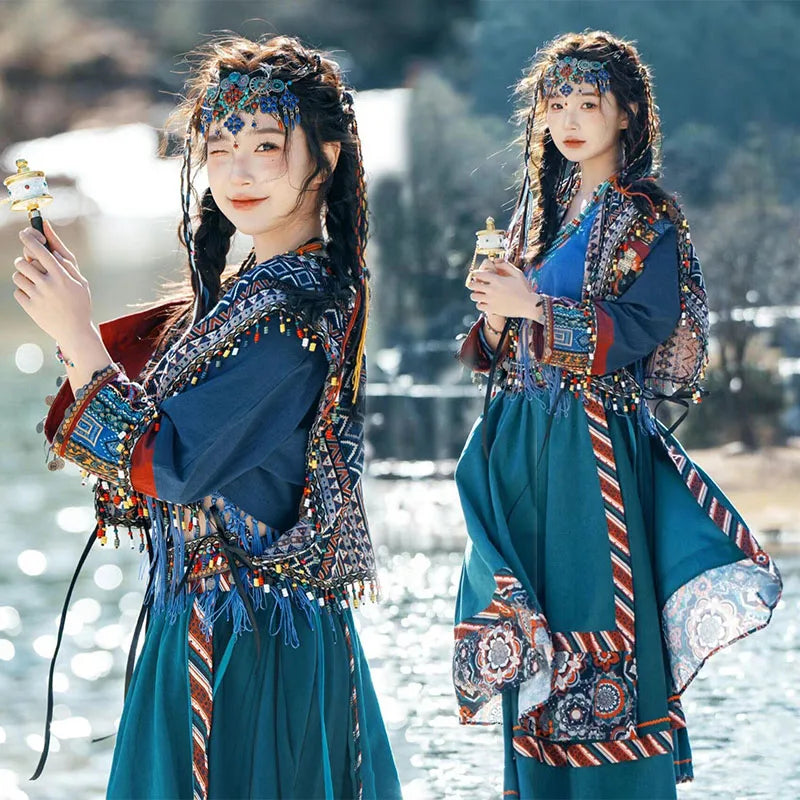 Women’s Chinese Ethnic Dance Costume Set – Xishuangbanna-Inspired Photo Outfit