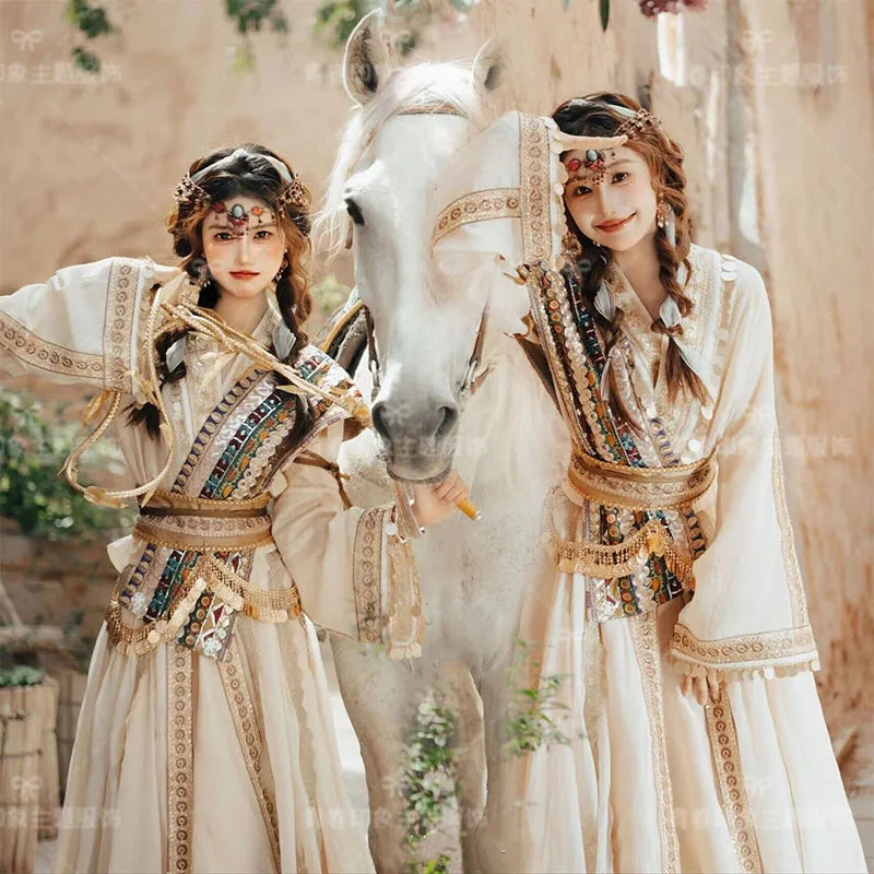 Women’s Chinese Ethnic Dance Costume Set – Xishuangbanna-Inspired Photo Outfit