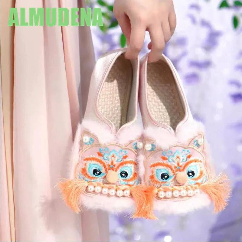 Women’s Chinese-Style Tiger Head Embroidered Slip-On Mules