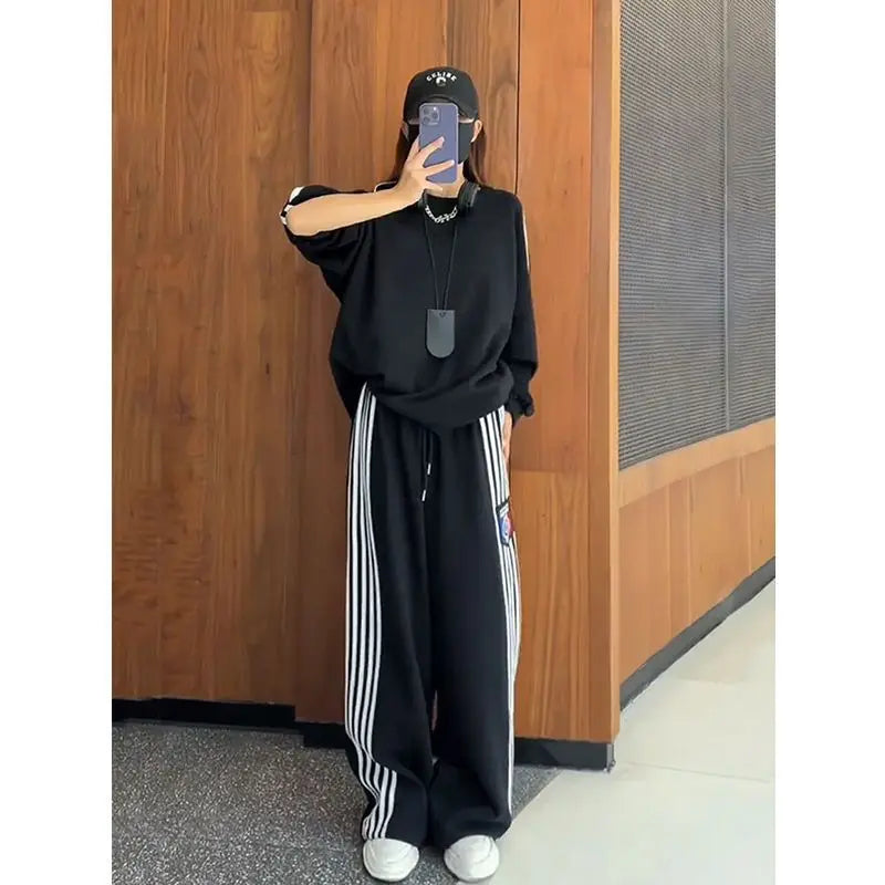 Women’s Korean-Style Relaxed Sweatshirt Two-Piece Set